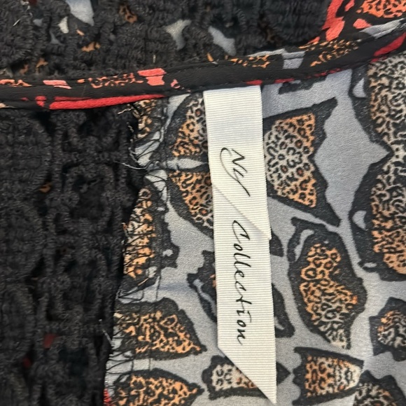 NY Collection Floral Boho Embroidered Bell Sleeve Flowy Casual Top Size Large - Picture 5 of 6